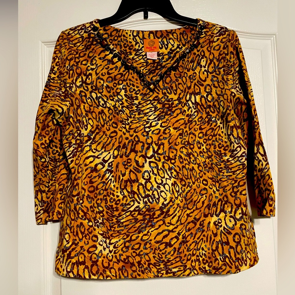RUBY RD Petite Large PL beautiful animal print blouse